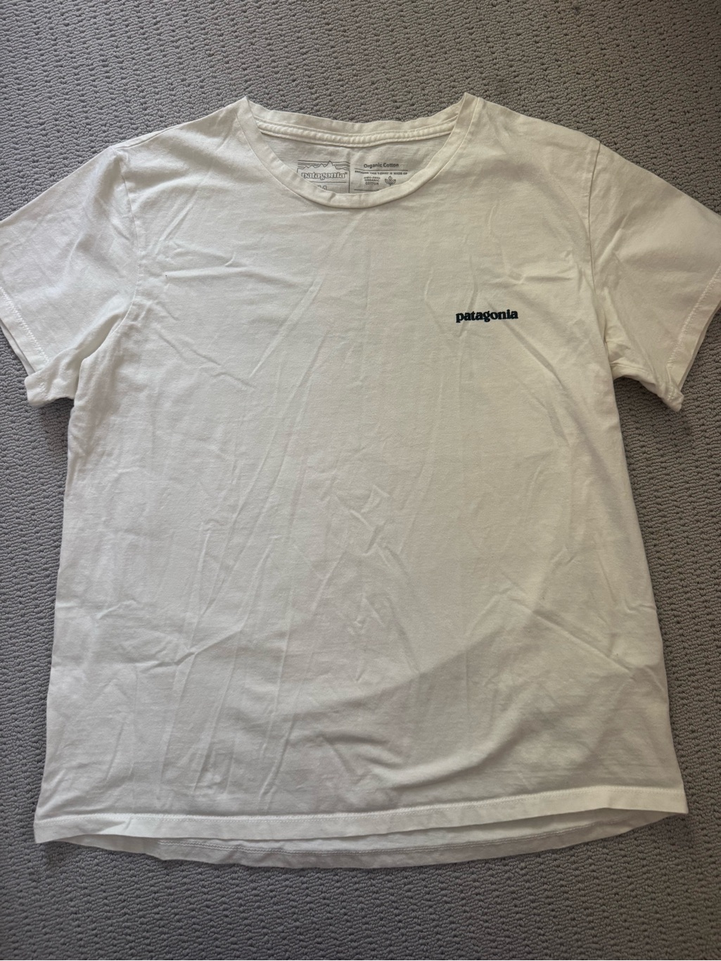 Patagonia Men’s White Crew Neck Logo Tee
